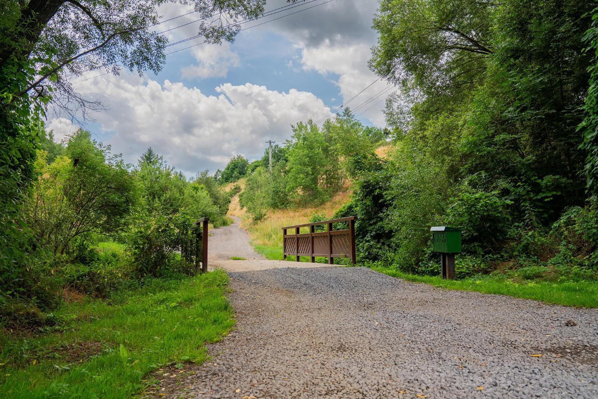 Chalupka Opal A Chalupa Achat Na Luke Lukahuta Chaletstiavnica Banska Stiavnica Na Samote - Samoobsluzny Pristup Cez Pin-Kod Nonstop Buitenkant foto